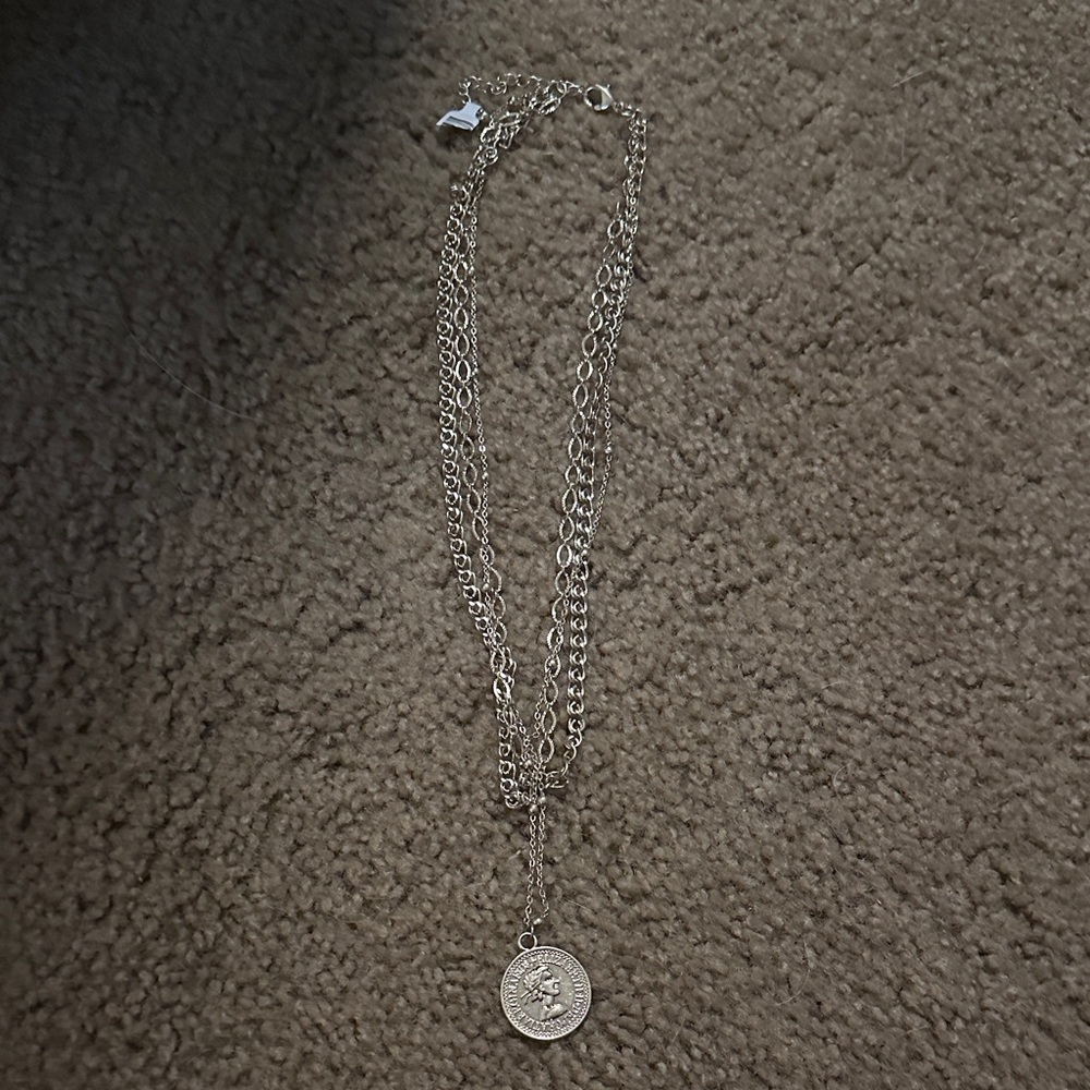 Elegant Gold Coin Pendant Necklace